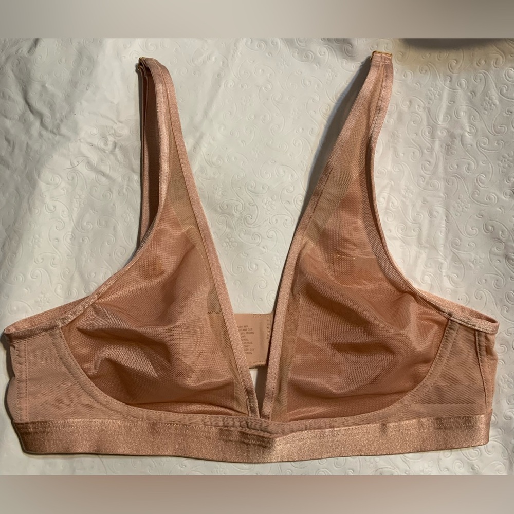 184 SOMA NWOT UNBELIEVABLE LIFT
WIRELESS Bralette - Picture 4 of 4